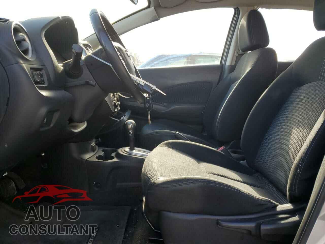 NISSAN VERSA 2017 - 3N1CE2CP9HL355415