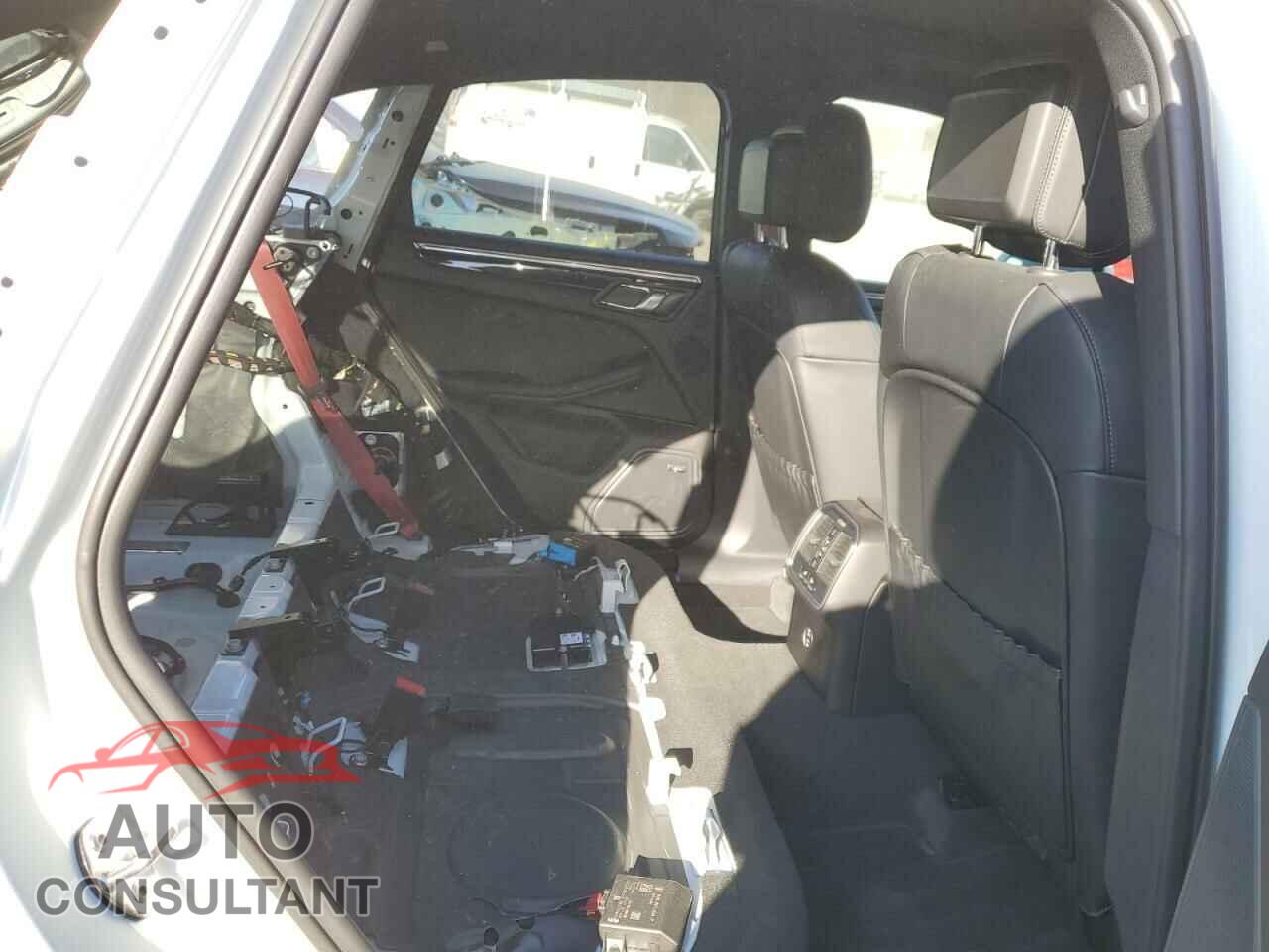 PORSCHE MACAN 2024 - WP1AA2A53RLB03527