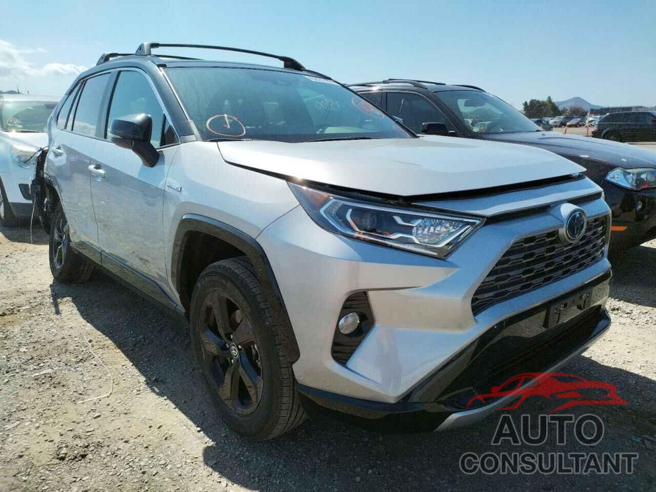 TOYOTA RAV4 2021 - 2T3E6RFV2MW018013