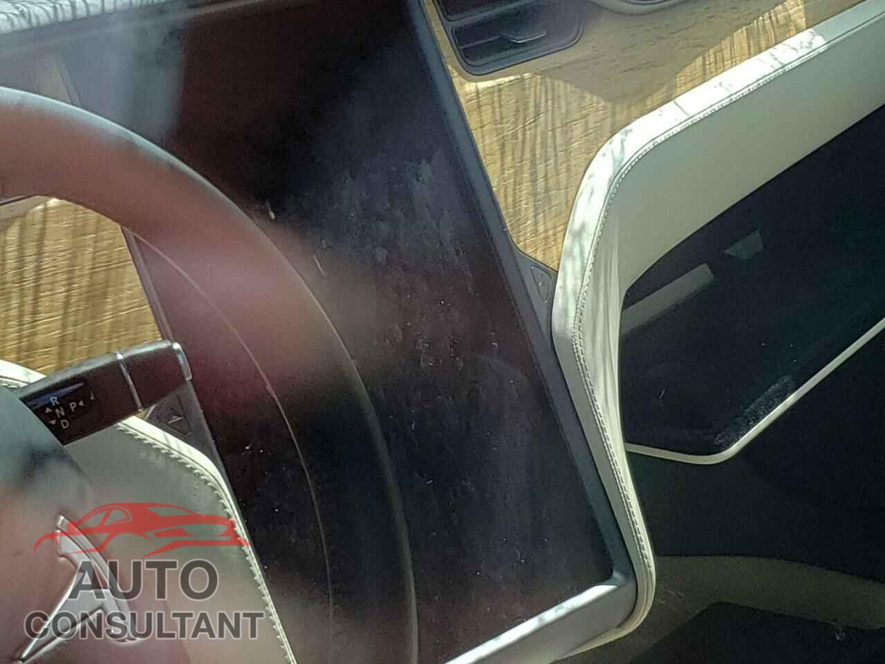 TESLA MODEL S 2019 - 5YJSA1E25KF348452