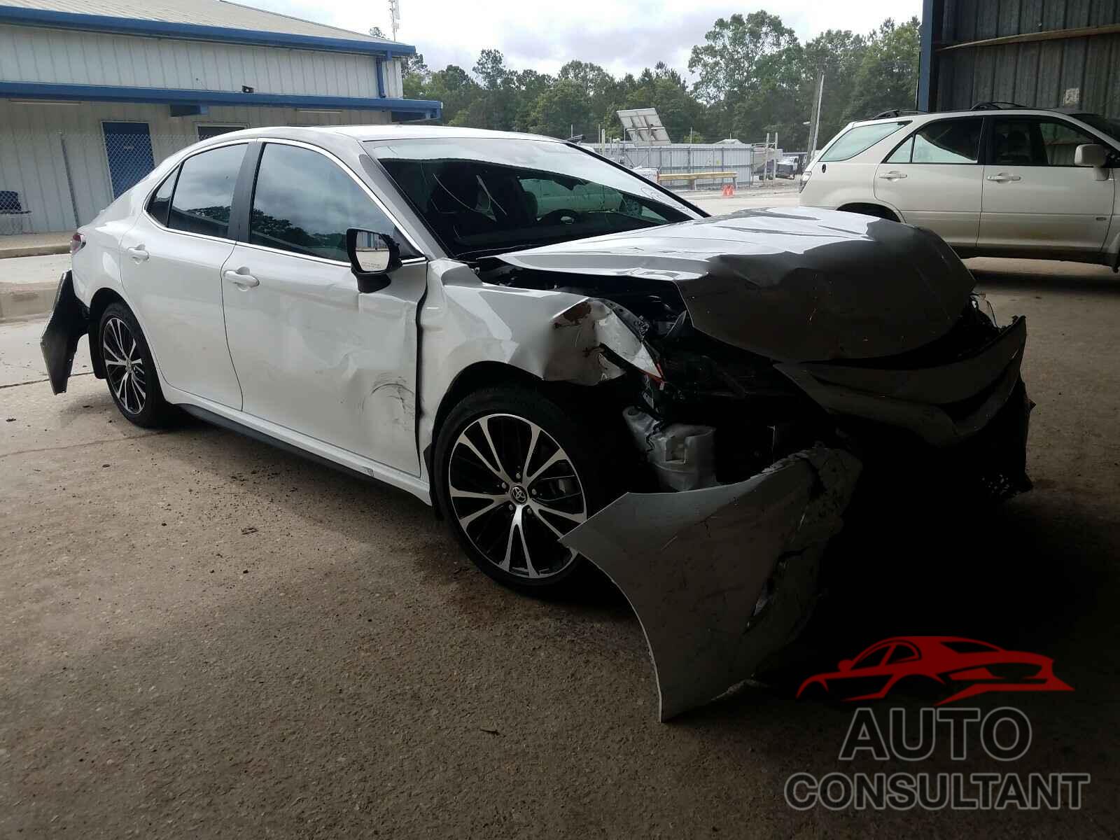 TOYOTA CAMRY 2020 - 4T1G11AK1LU392836