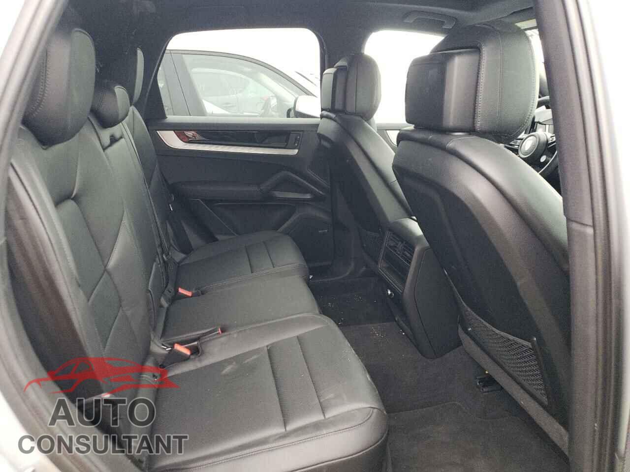 PORSCHE CAYENNE 2024 - WP1AA2AY5RDA01487