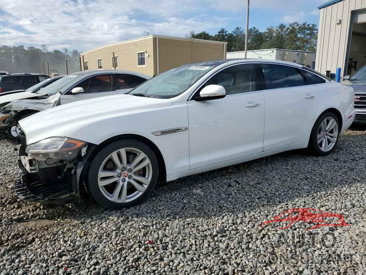 JAGUAR XJ 2016 - SAJWJ2GD4G8W00187