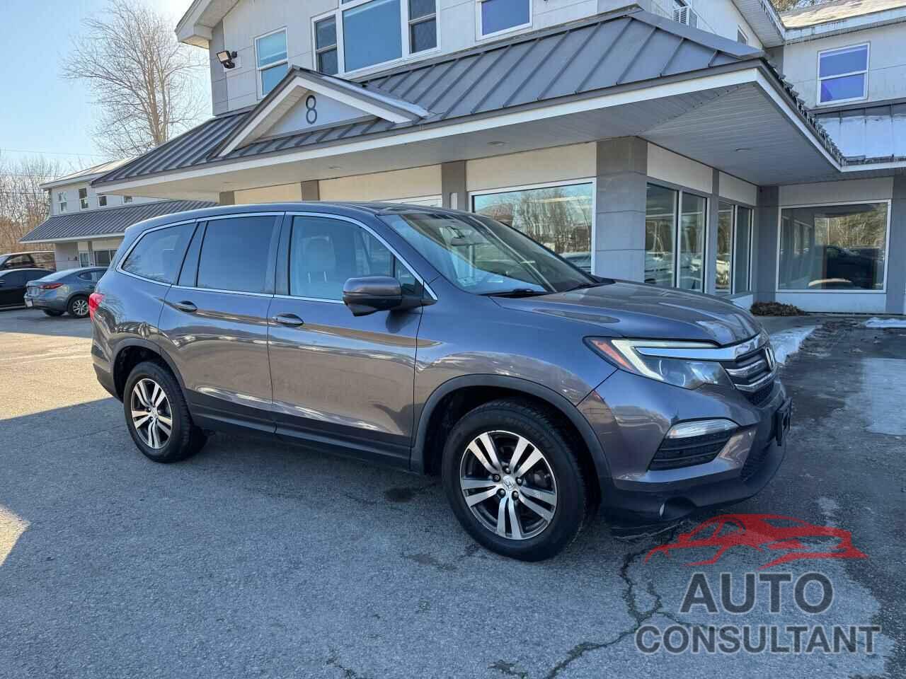 HONDA PILOT 2017 - 5FNYF6H32HB005734
