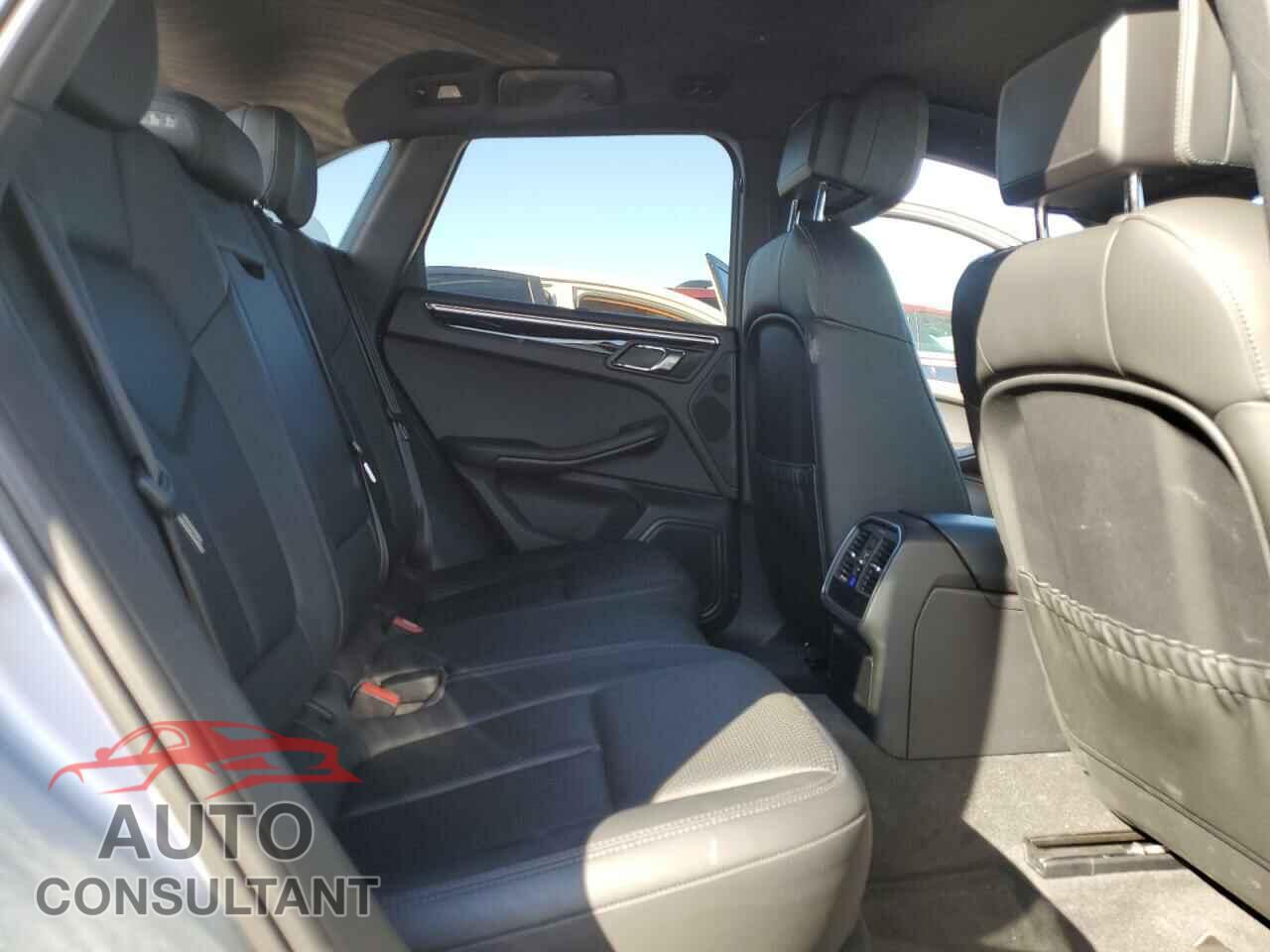 PORSCHE MACAN 2017 - WP1AB2A50HLB10026