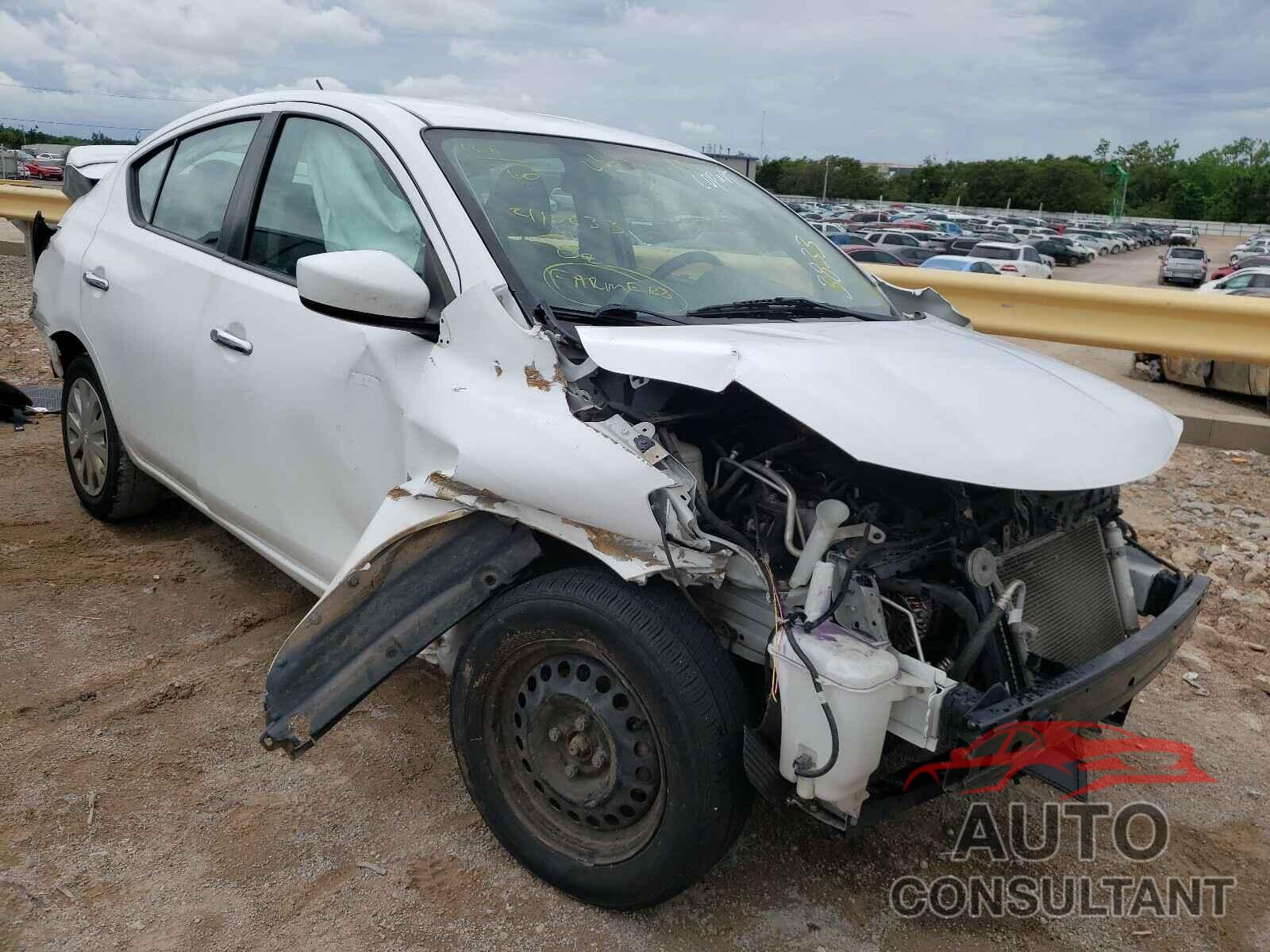 NISSAN VERSA 2017 - 3N1CN7AP3HK413833