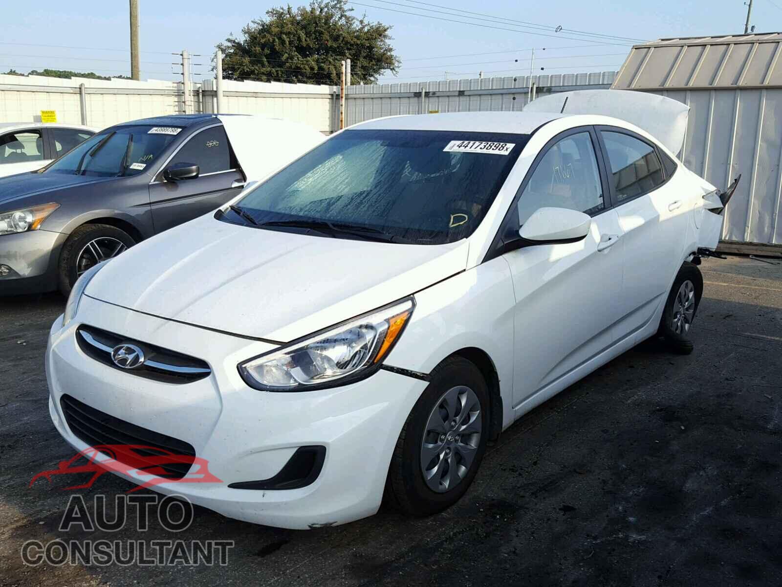 HYUNDAI ACCENT 2017 - KMHCT4AE4HU332979