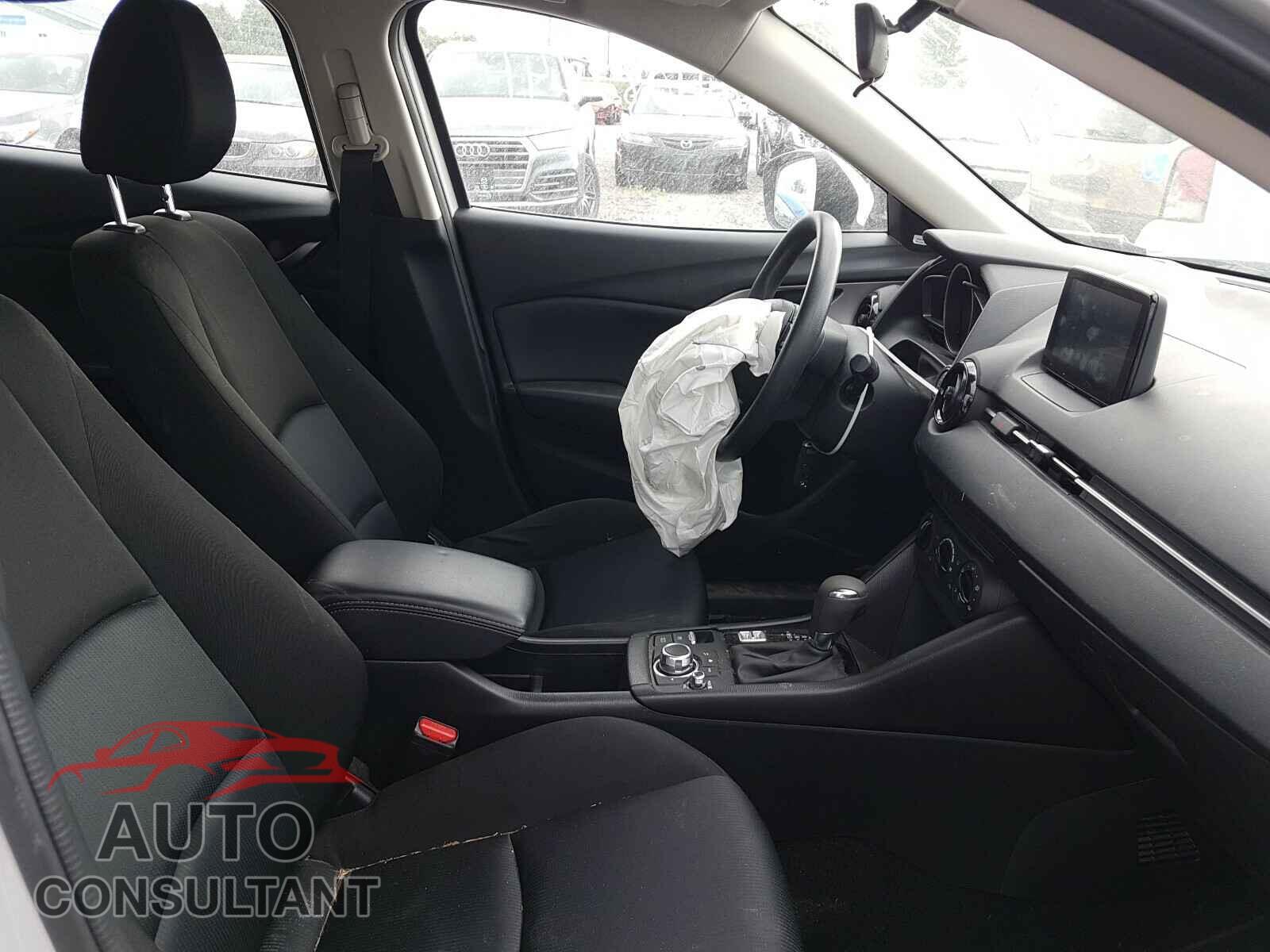 MAZDA CX-3 2019 - JM1DKFB74K1419202