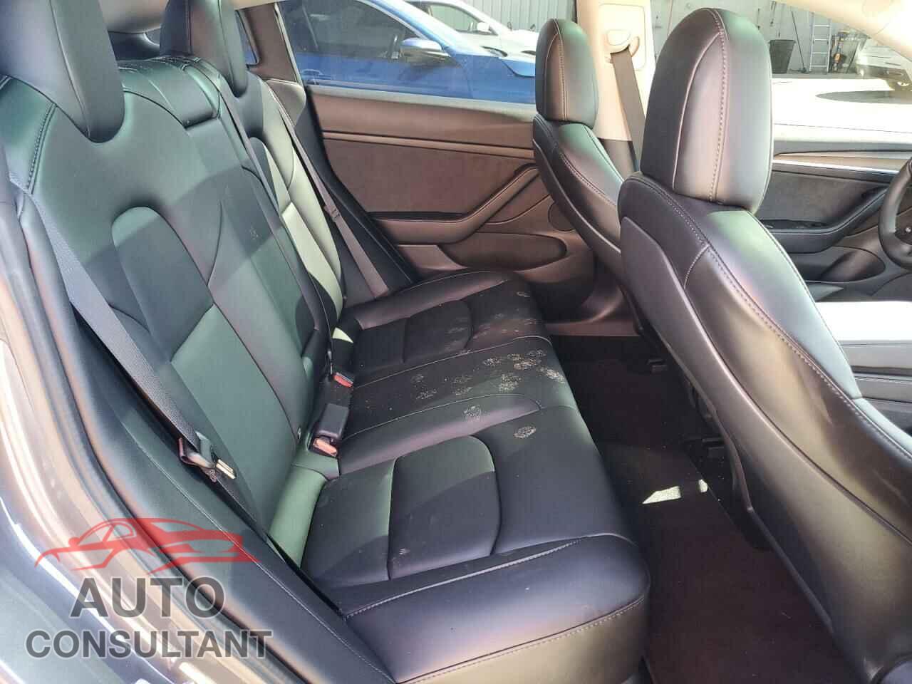 TESLA MODEL 3 2022 - 5YJ3E1ECXNF243847