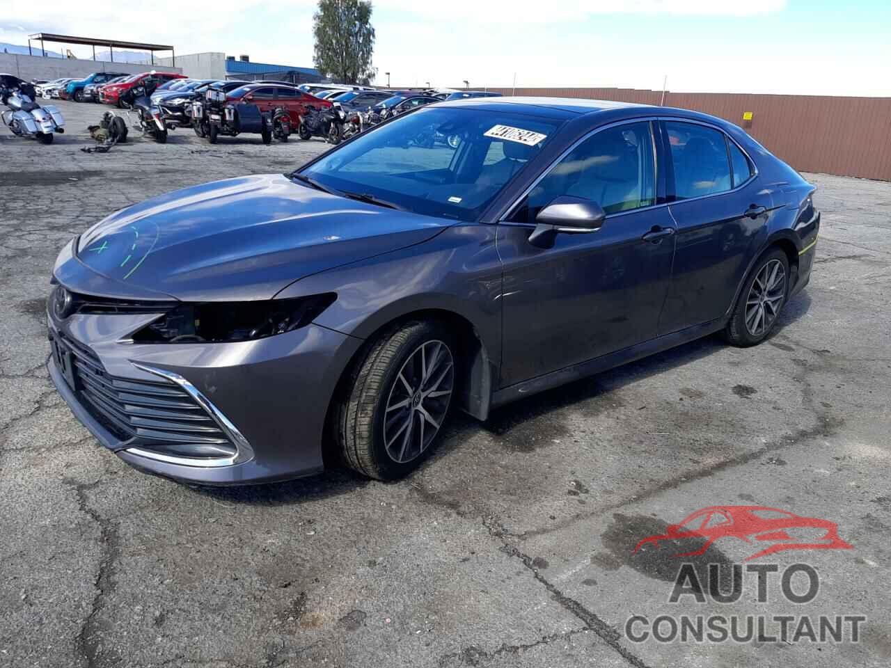 TOYOTA CAMRY 2022 - 4T1F11AK0NU010441