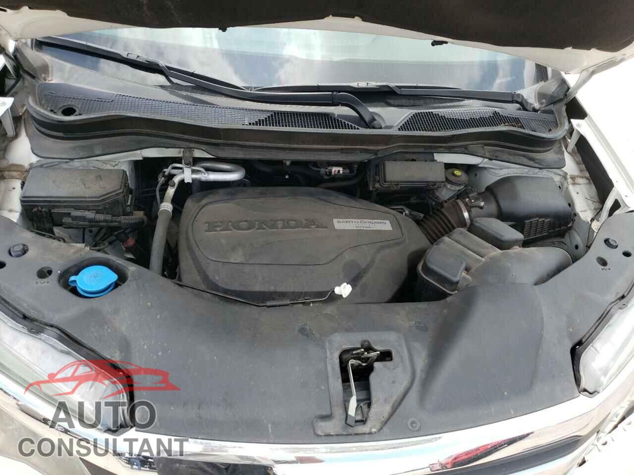 HONDA PILOT 2017 - 5FNYF5H35HB006581