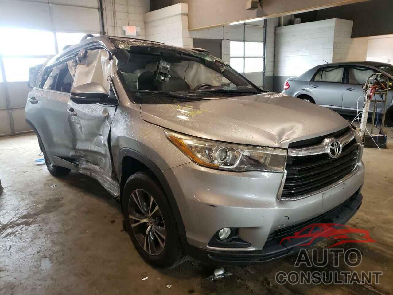 TOYOTA HIGHLANDER 2016 - 5TDJKRFH4GS324544