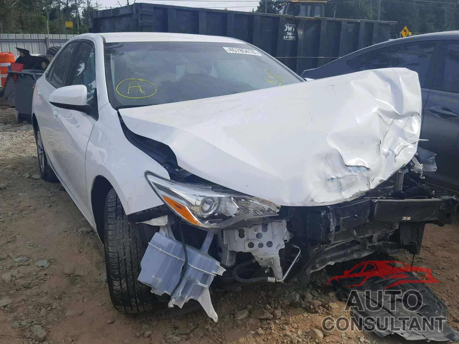 TOYOTA CAMRY 2015 - 4T4BF1FK0FR477052