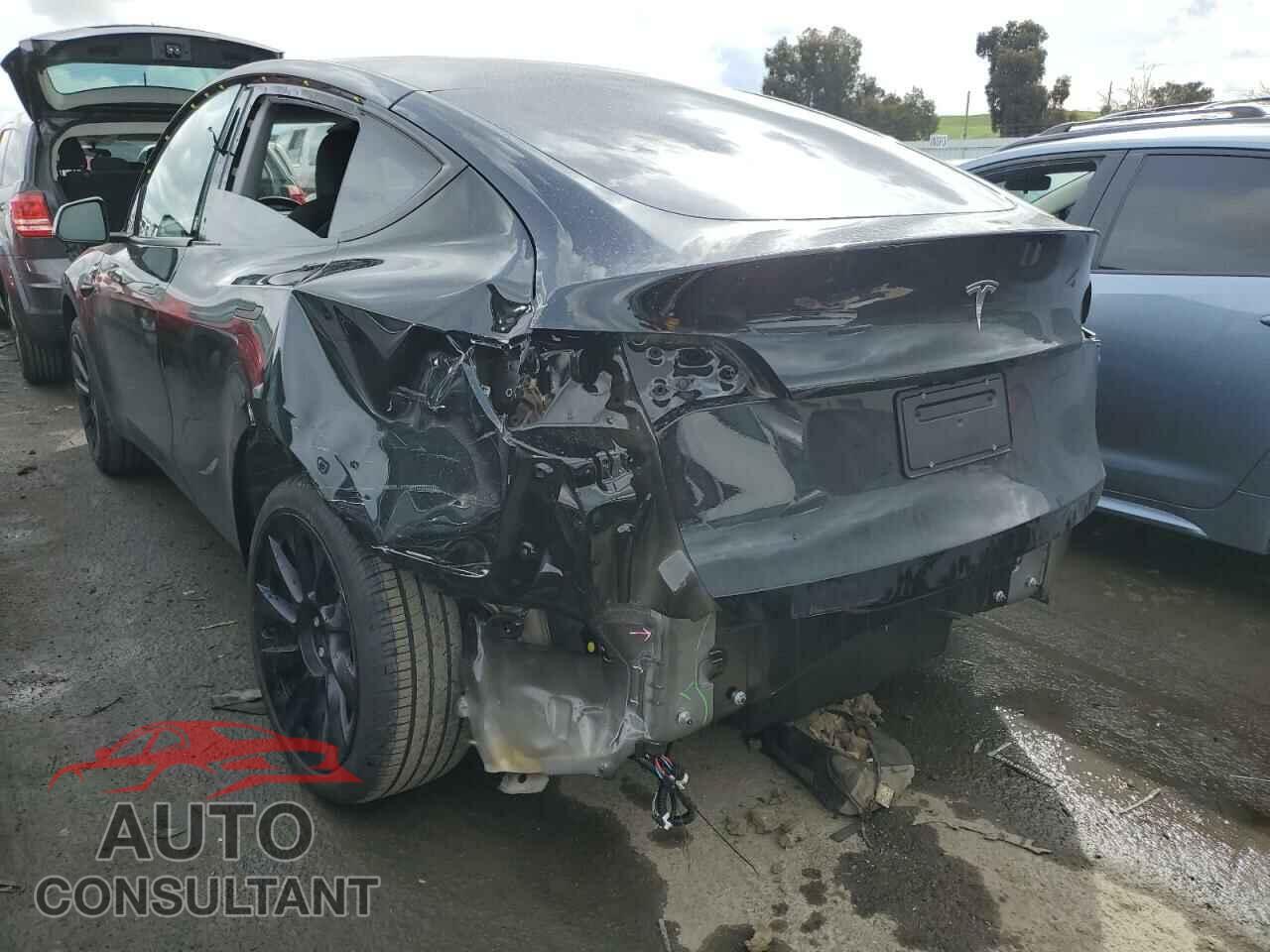 TESLA MODEL Y 2023 - 7SAYGDEDXPF965190