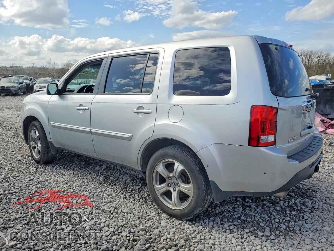 HONDA PILOT 2012 - 5FNYF3H57CB027320