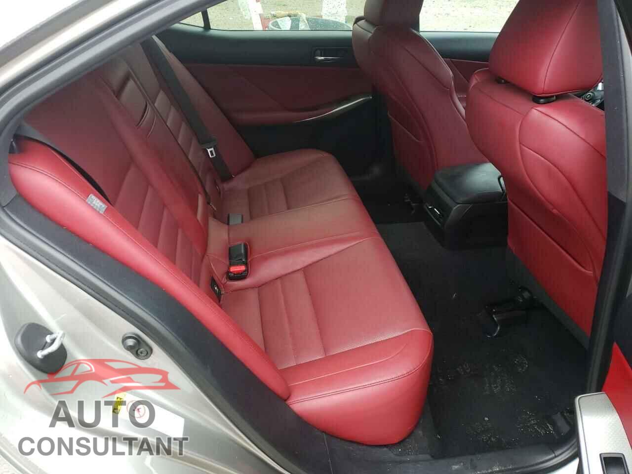 LEXUS IS 2016 - JTHBA1D24G5005172
