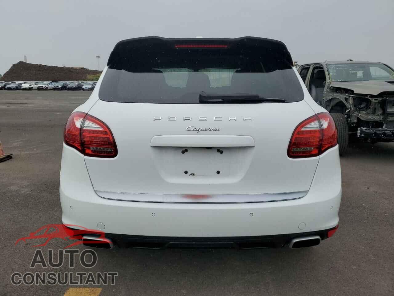 PORSCHE CAYENNE 2014 - WP1AA2A21ELA96609