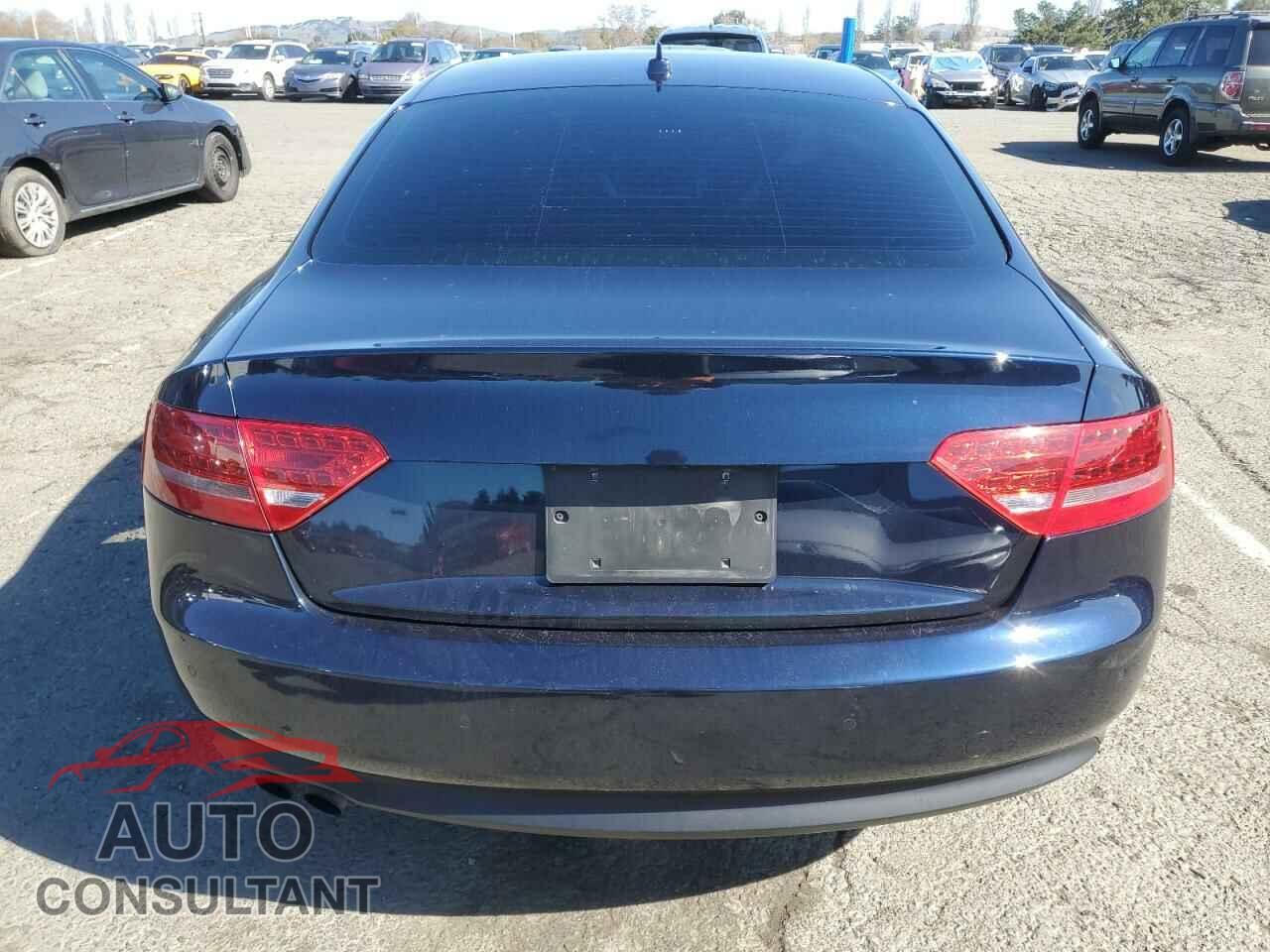 AUDI A5 2011 - WAUVFAFR2BA013925