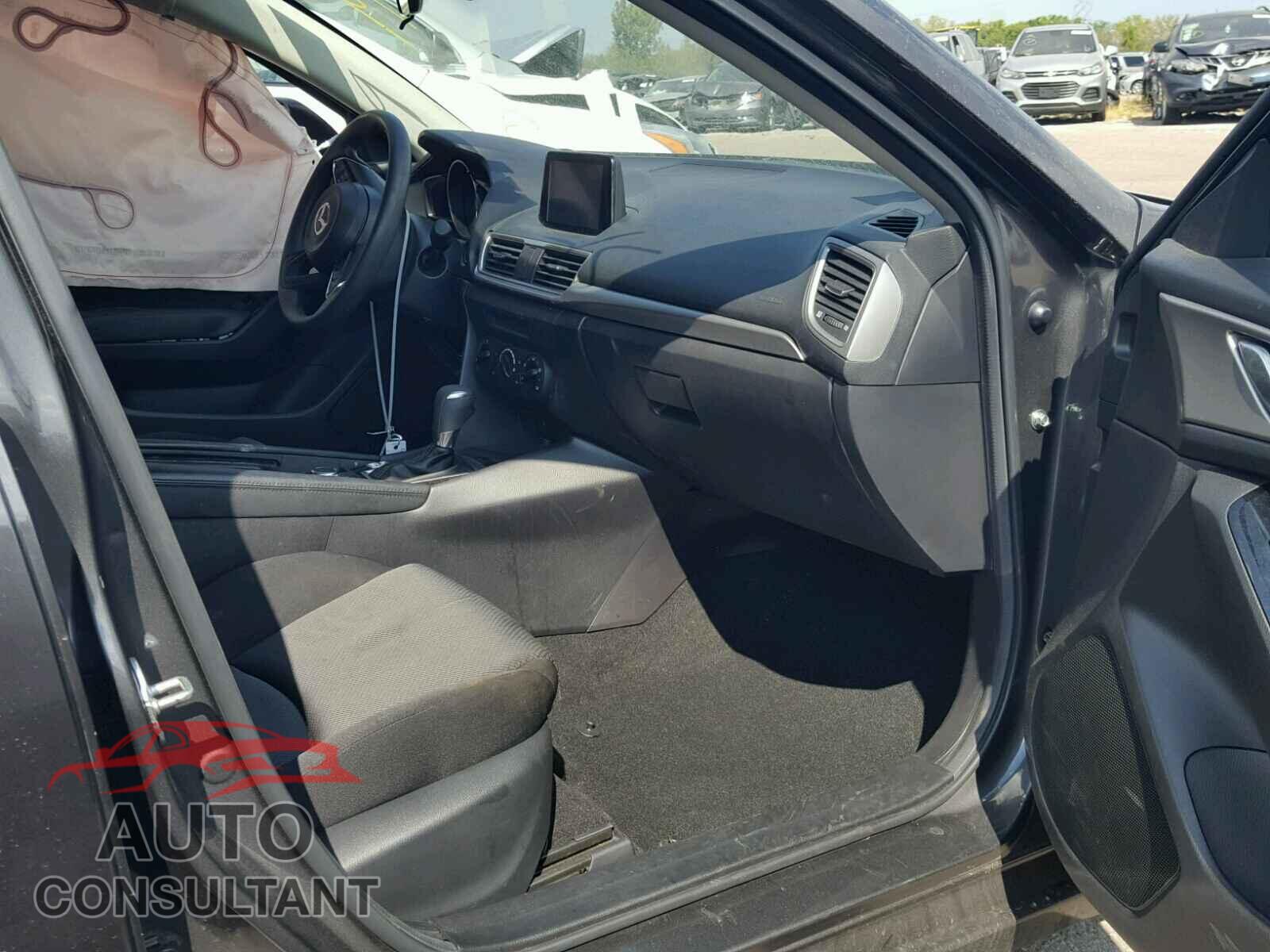 MAZDA 3 2017 - 3MZBN1K74HM100246