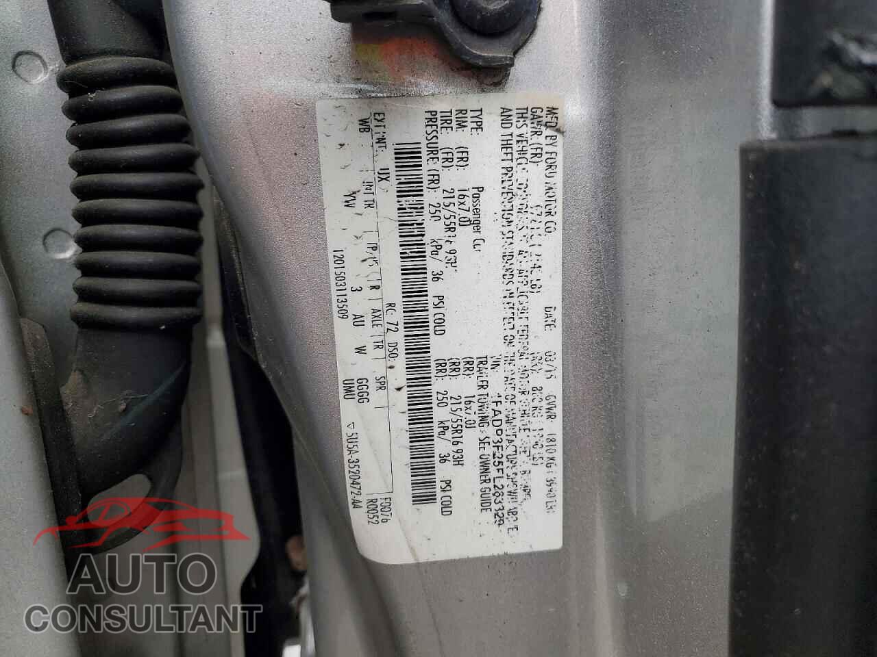 FORD FOCUS 2015 - 1FADP3F25FL263329