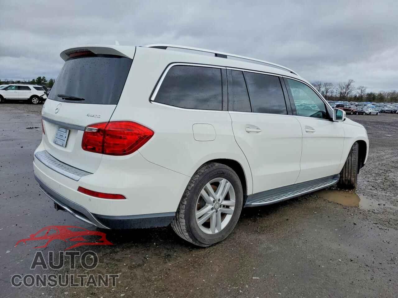 MERCEDES-BENZ GL-CLASS 2015 - 4JGDF6EE9FA513883