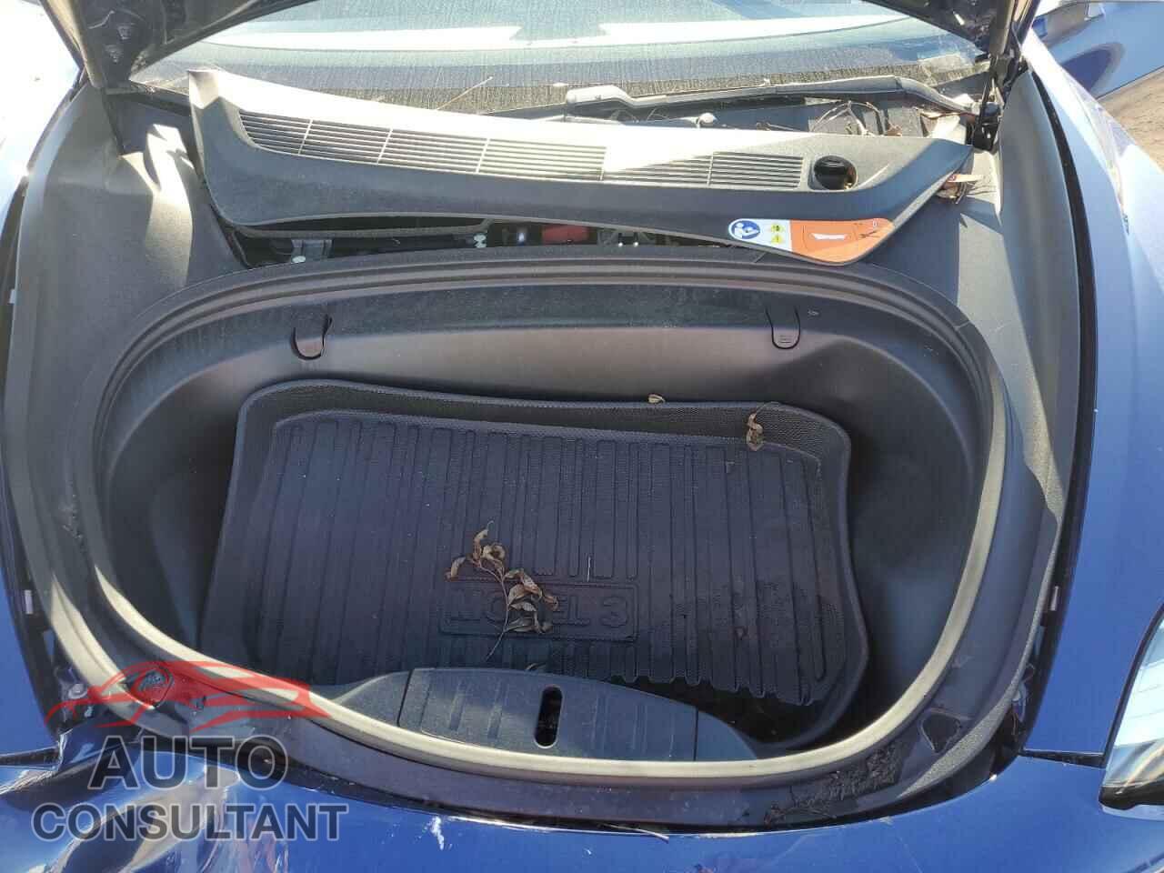 TESLA MODEL 3 2018 - 5YJ3E1EA8JF009022