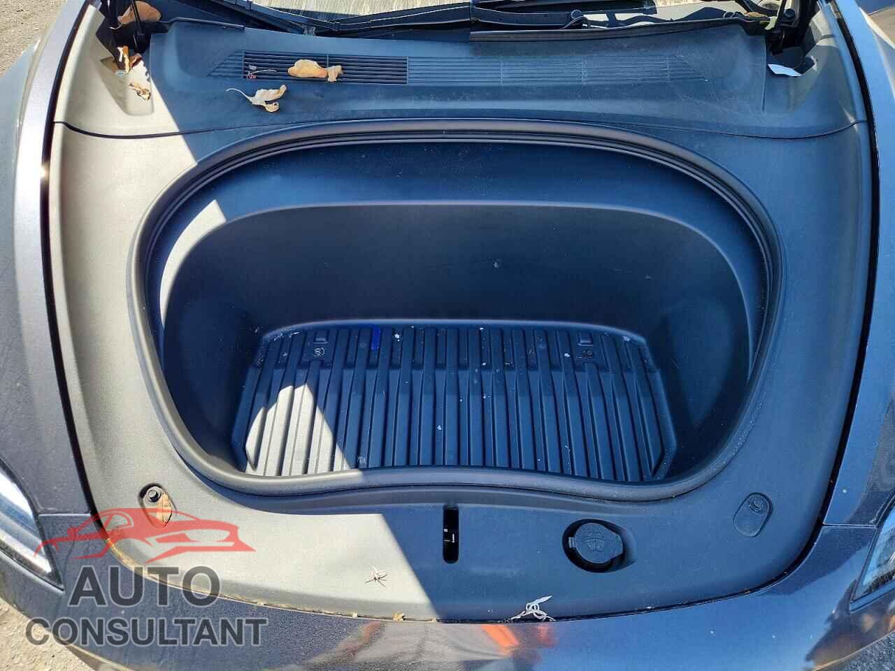 TESLA MODEL 3 2024 - 5YJ3E1EA6RF865026