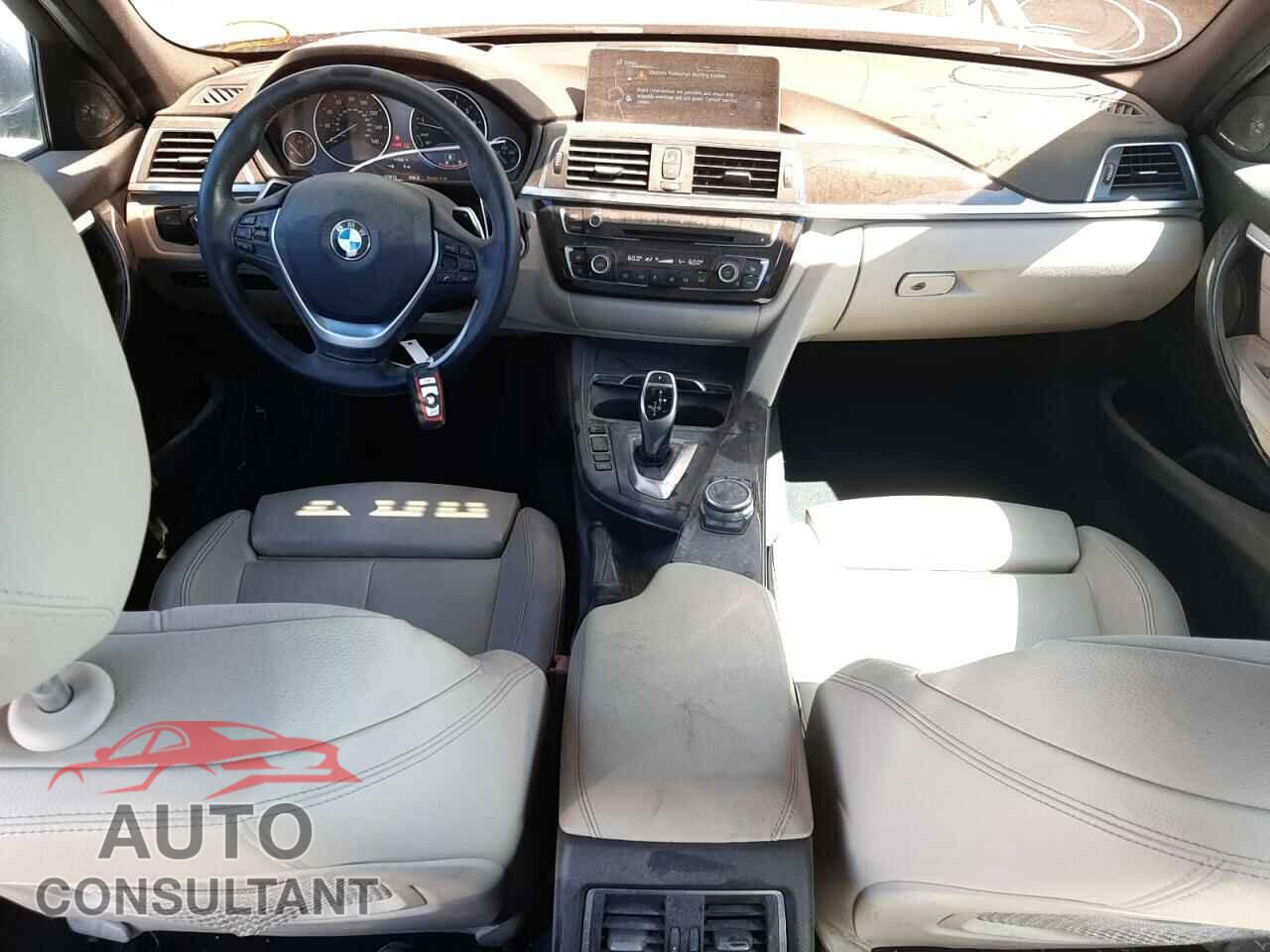 BMW 3 SERIES 2016 - WBA8E9G5XGNT47517