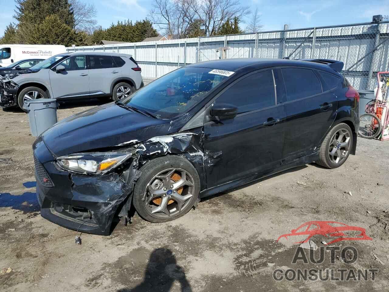 FORD FOCUS 2018 - 1FADP3L9XJL285210