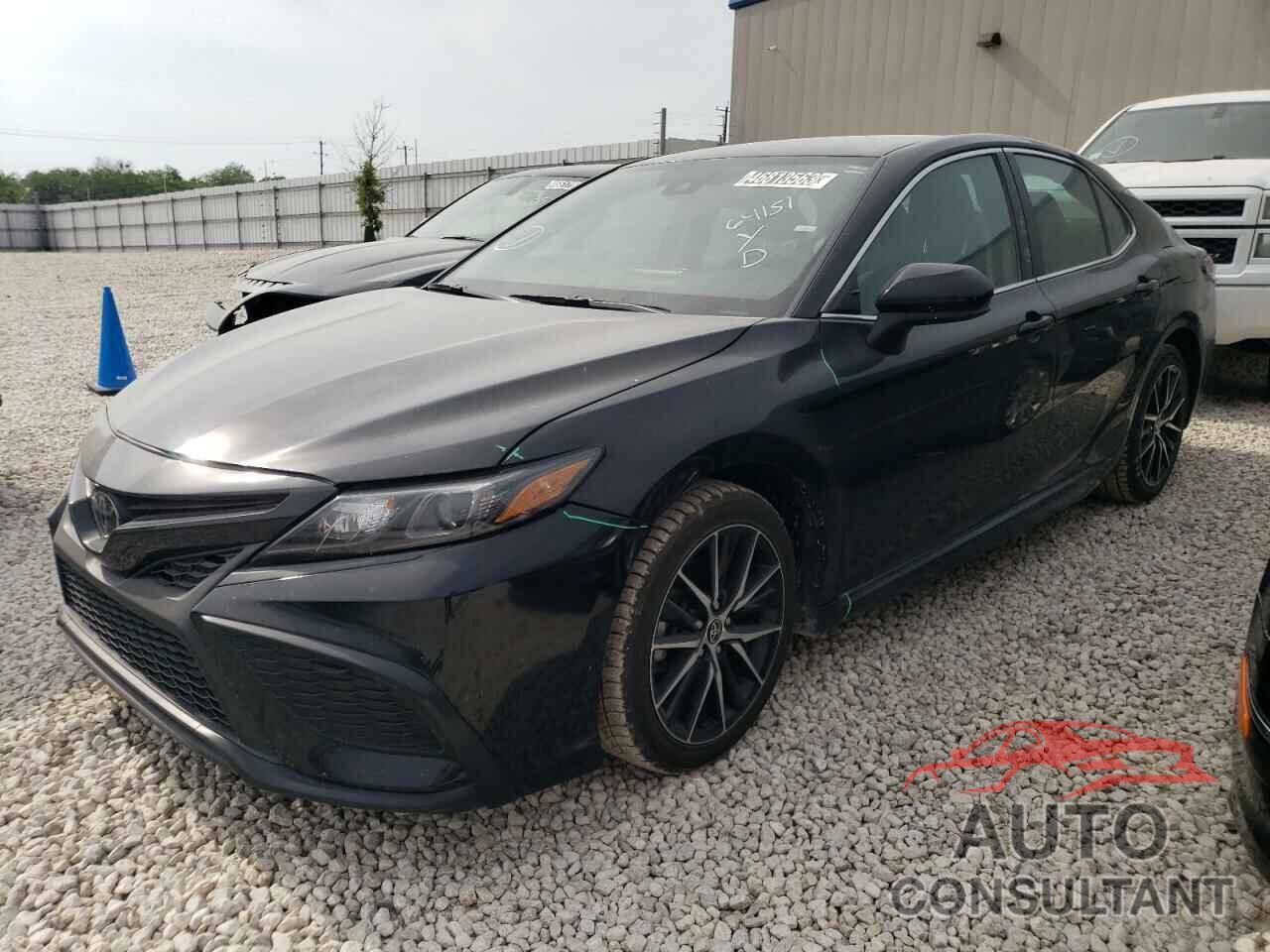 TOYOTA CAMRY 2021 - 4T1G11AK6MU581872