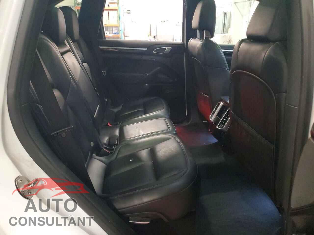 PORSCHE CAYENNE 2015 - WP1AB2A22FLA56537
