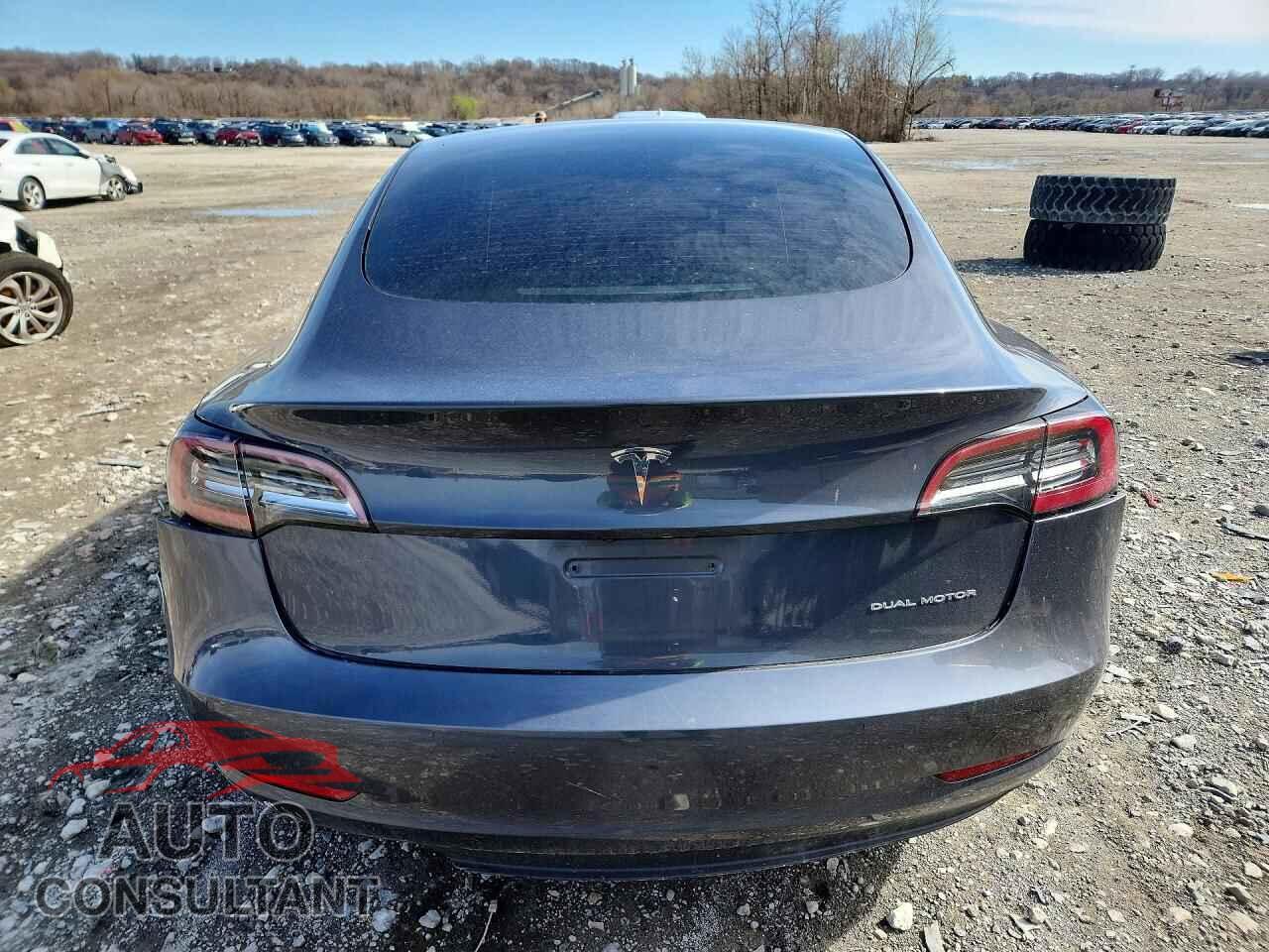 TESLA MODEL 3 2021 - 5YJ3E1EB8MF859617
