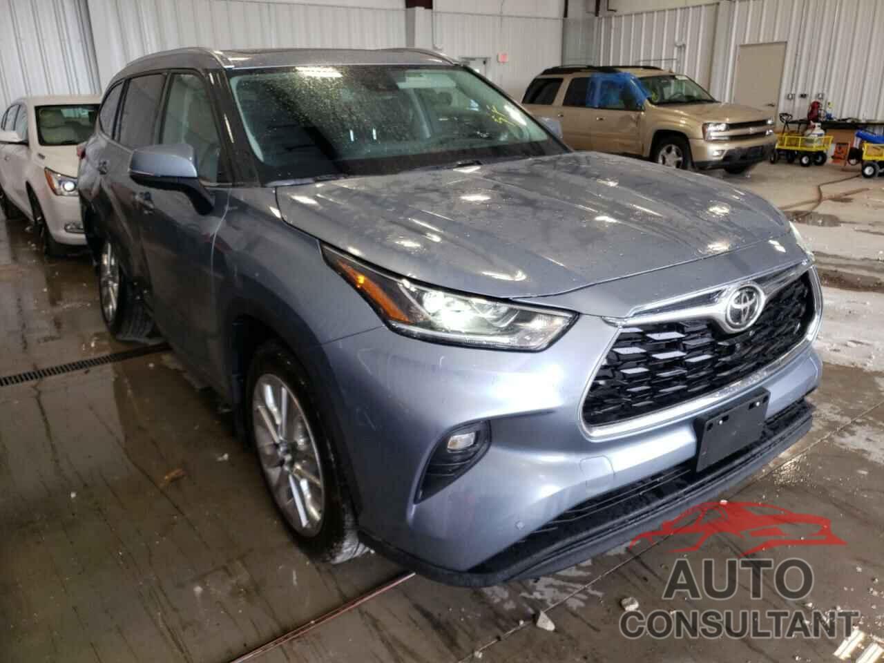 TOYOTA HIGHLANDER 2022 - 5TDDZRBH5NS209270