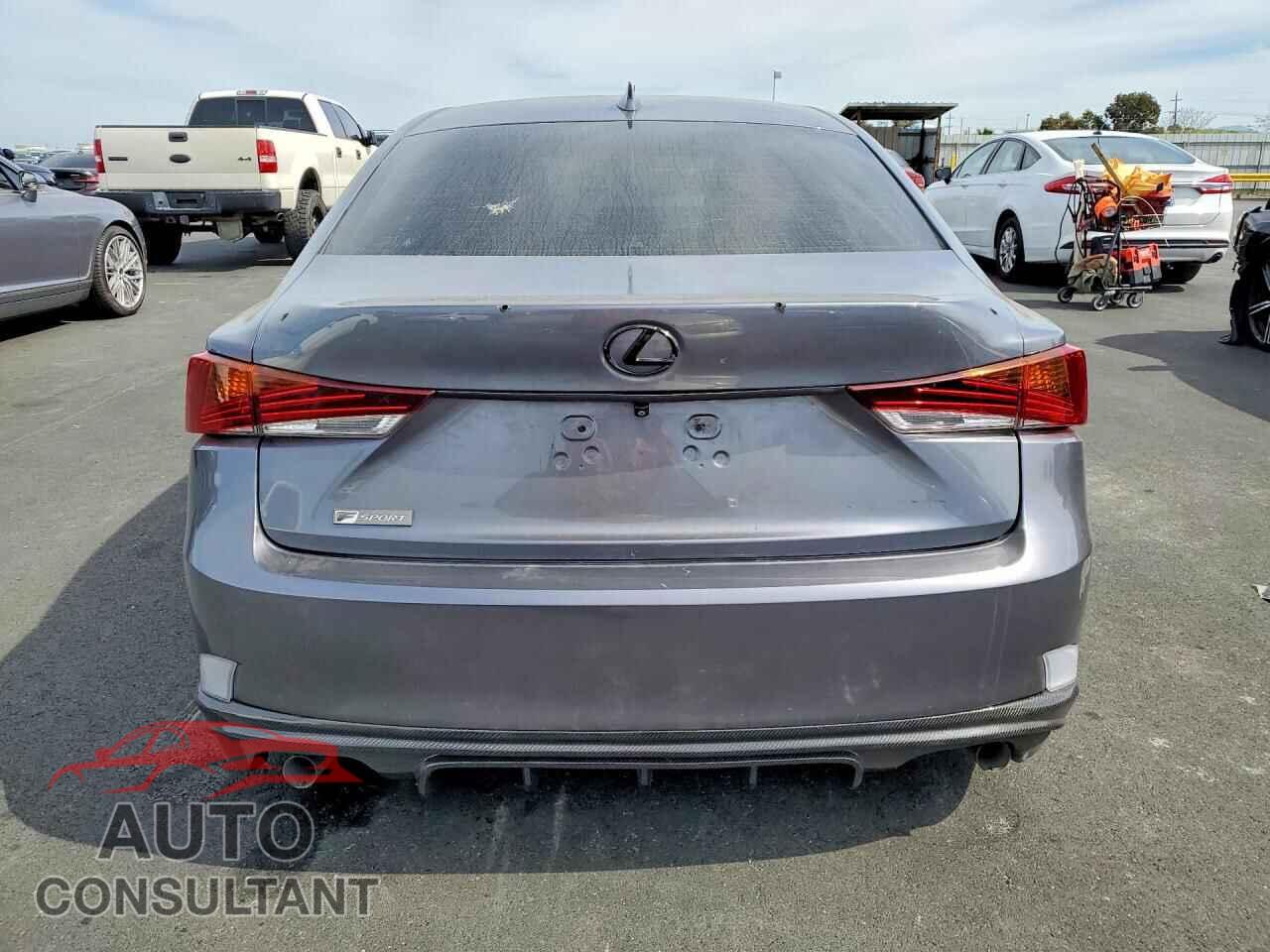 LEXUS IS 2018 - JTHBZ1D22J5032077