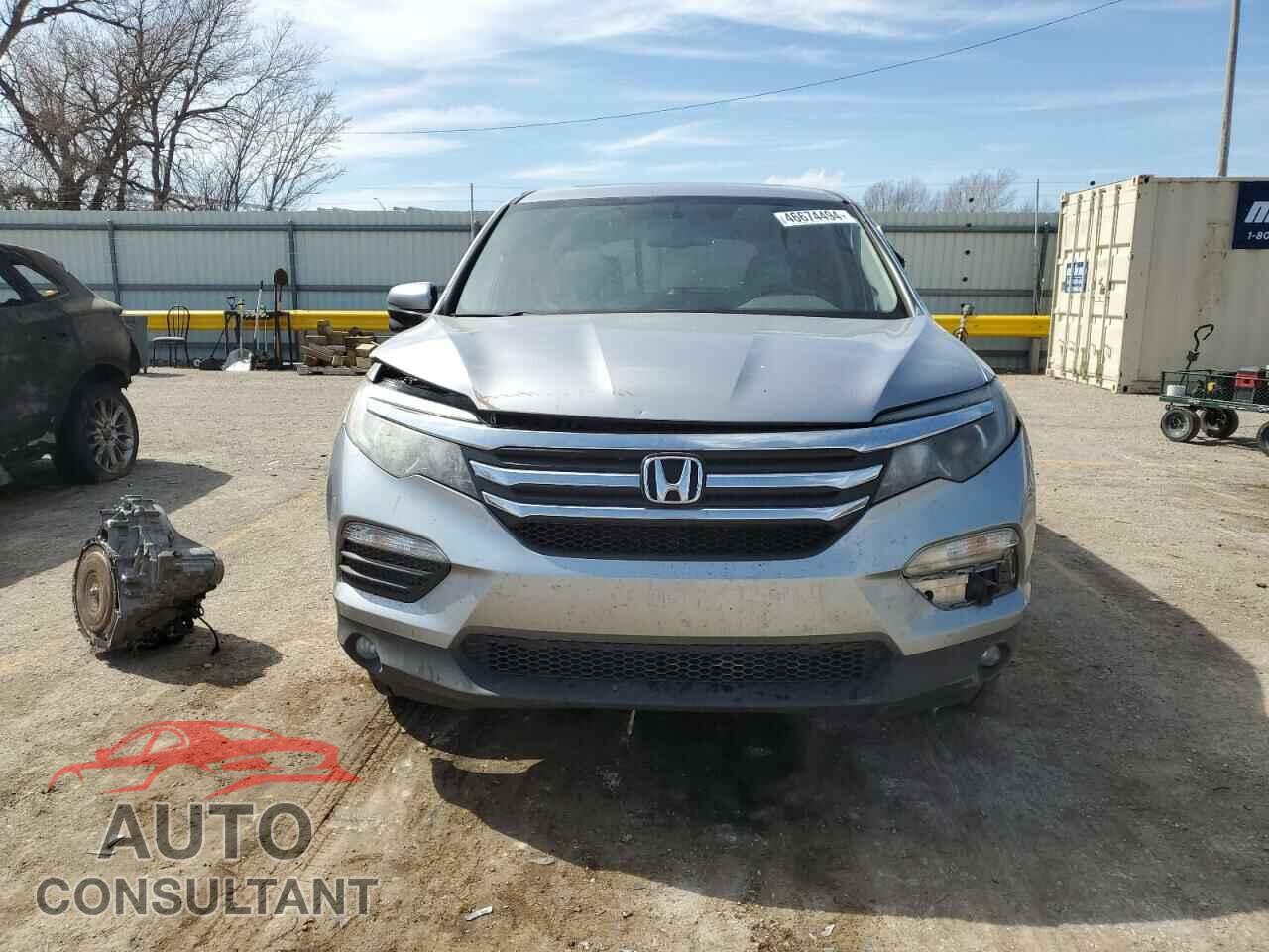 HONDA PILOT 2017 - 5FNYF5H52HB011755