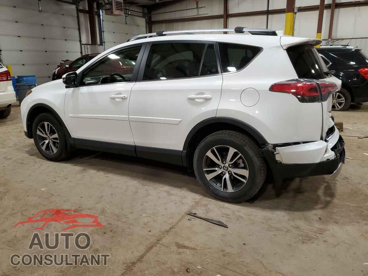 TOYOTA RAV4 2018 - JTMRFREV2JD237694