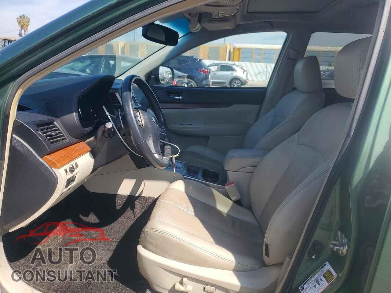SUBARU OUTBACK 2014 - 4S4BRBLC4E3242193