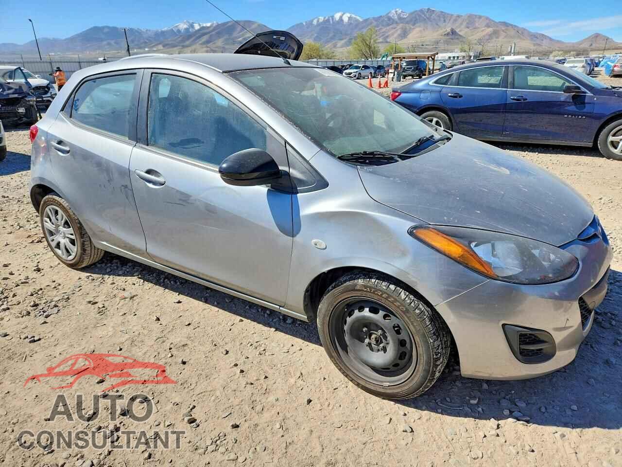 MAZDA 2 2014 - JM1DE1KZ1E0185428