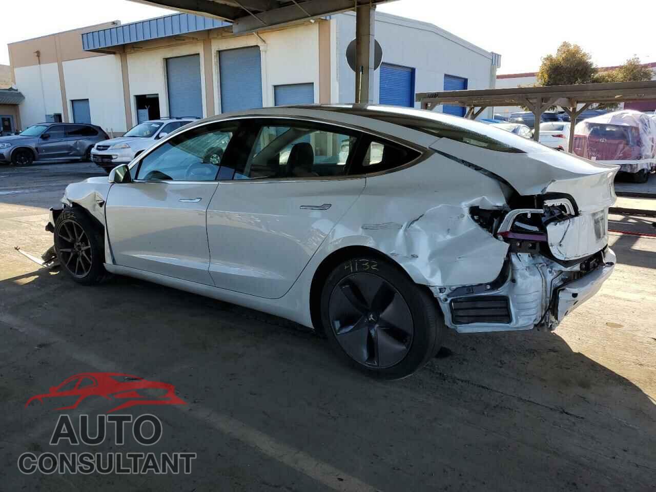 TESLA MODEL 3 2018 - 5YJ3E1EB2JF067118