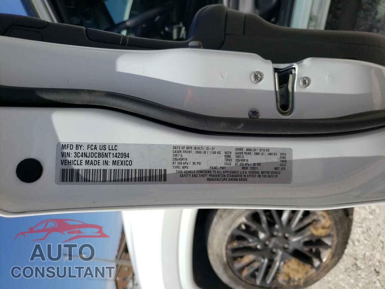 JEEP COMPASS 2022 - 3C4NJDCB6NT142094