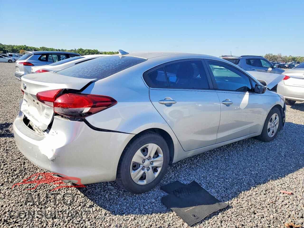 KIA FORTE 2017 - 3KPFK4A73HE112415