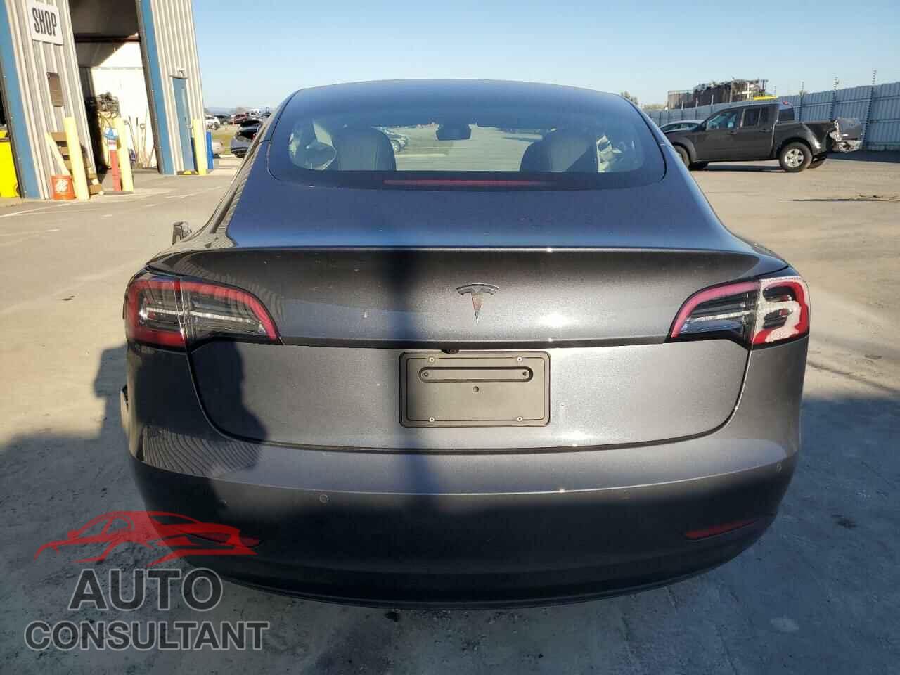 TESLA MODEL 3 2022 - 5YJ3E1EA8NF301260
