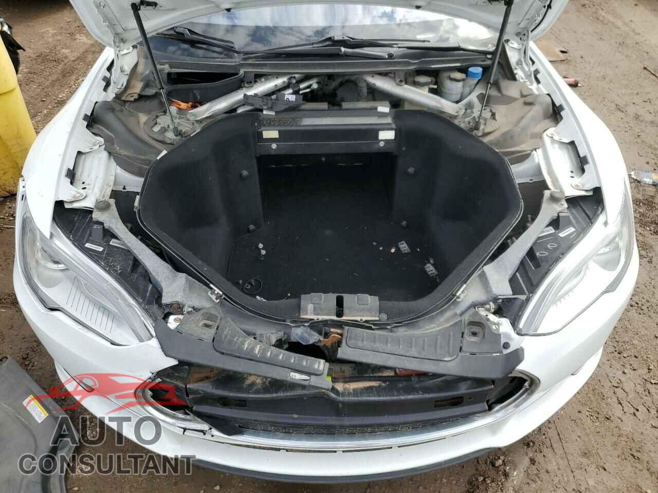 TESLA MODEL S 2013 - 5YJSA1CG1DFP22301