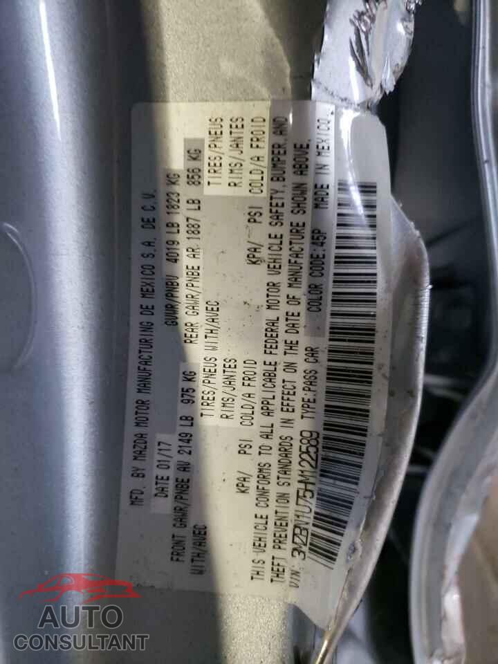 MAZDA 3 2017 - 3MZBN1U75HM122589
