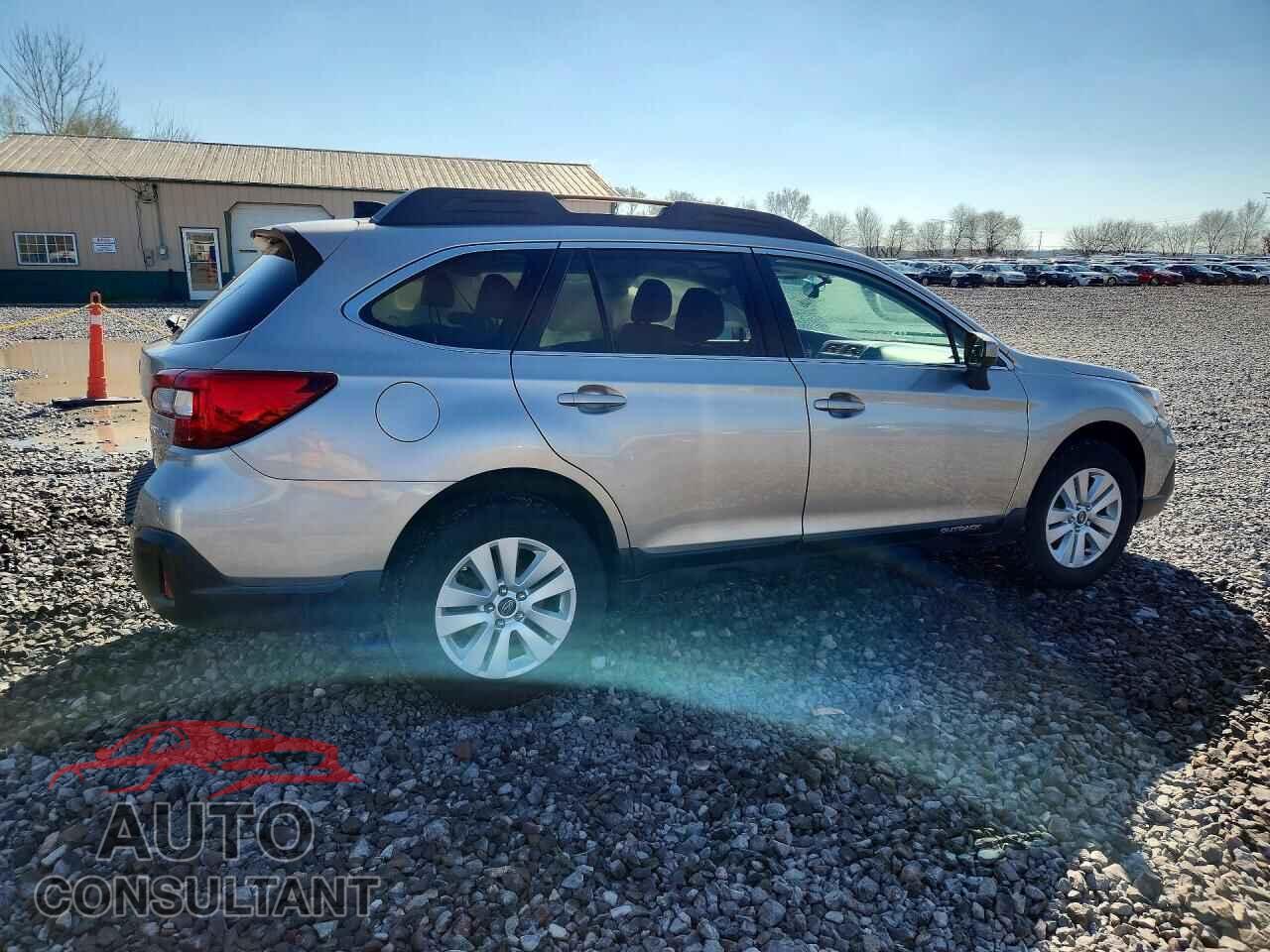 SUBARU OUTBACK 2018 - 4S4BSACC7J3233481