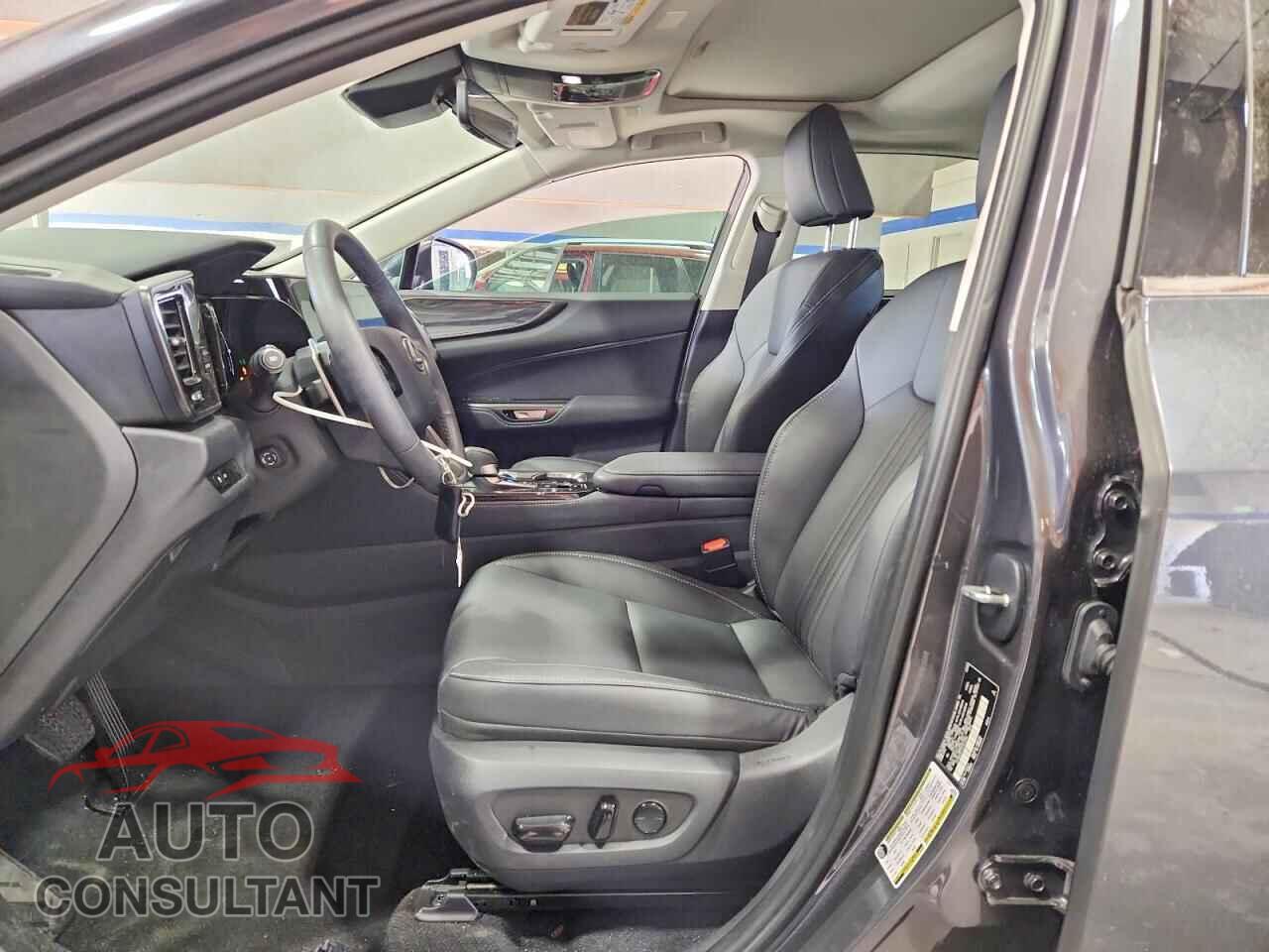 LEXUS UNKNOWN 2025 - 2T2GDCAZ4SC027398