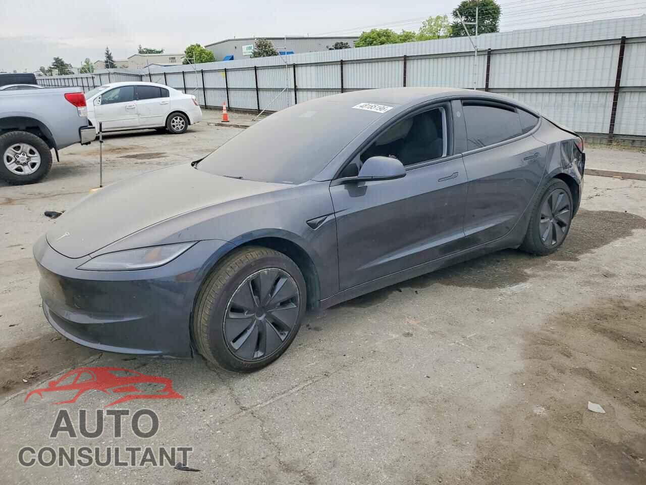 TESLA MODEL 3 2025 - 5YJ3E1EA7SF977761