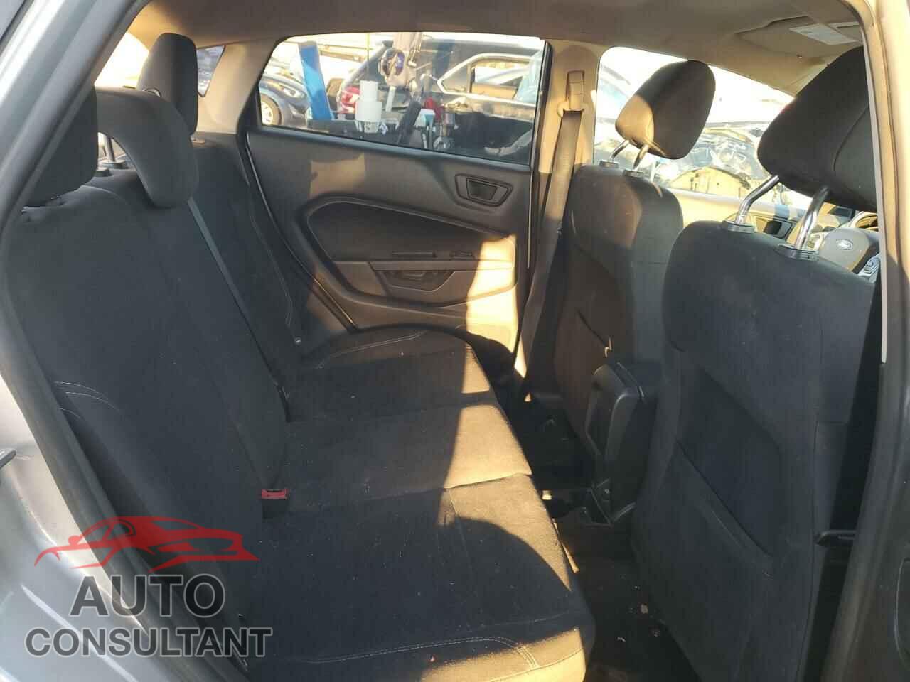 FORD FIESTA 2017 - 3FADP4EJ9HM104443