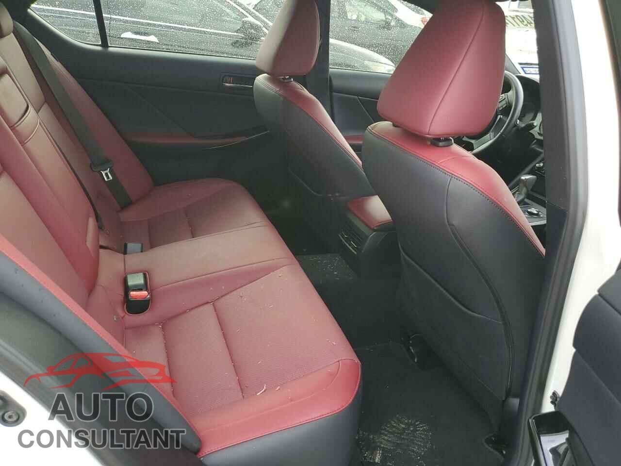LEXUS IS 2021 - JTHAA1D22M5110378