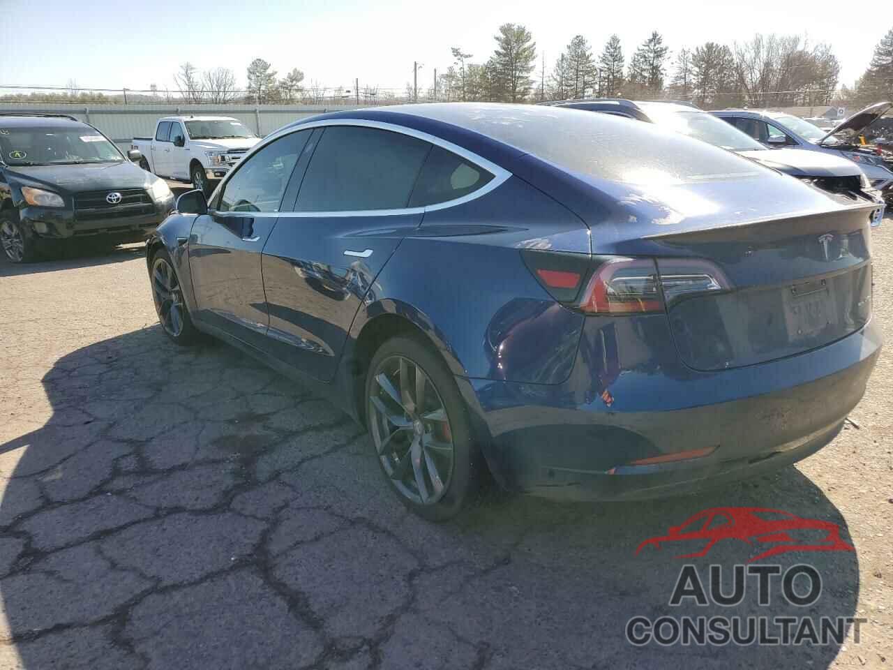TESLA MODEL 3 2018 - 5YJ3E1EB7JF055708